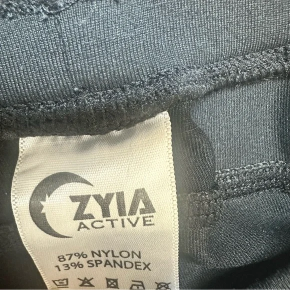 Zyia Black Joggers Size Small - Picture 11 of 12